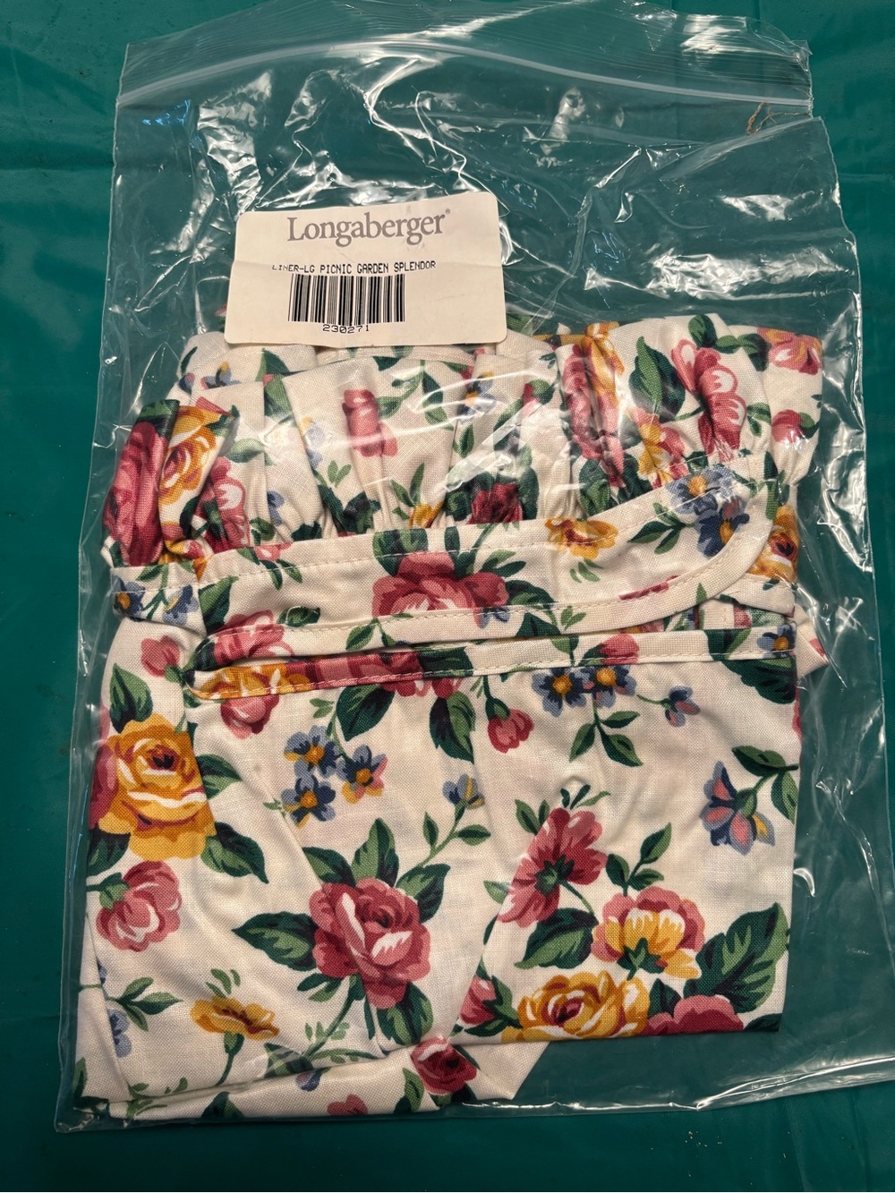 Longaberger large picnic-garden splendor liner. NIB SFH